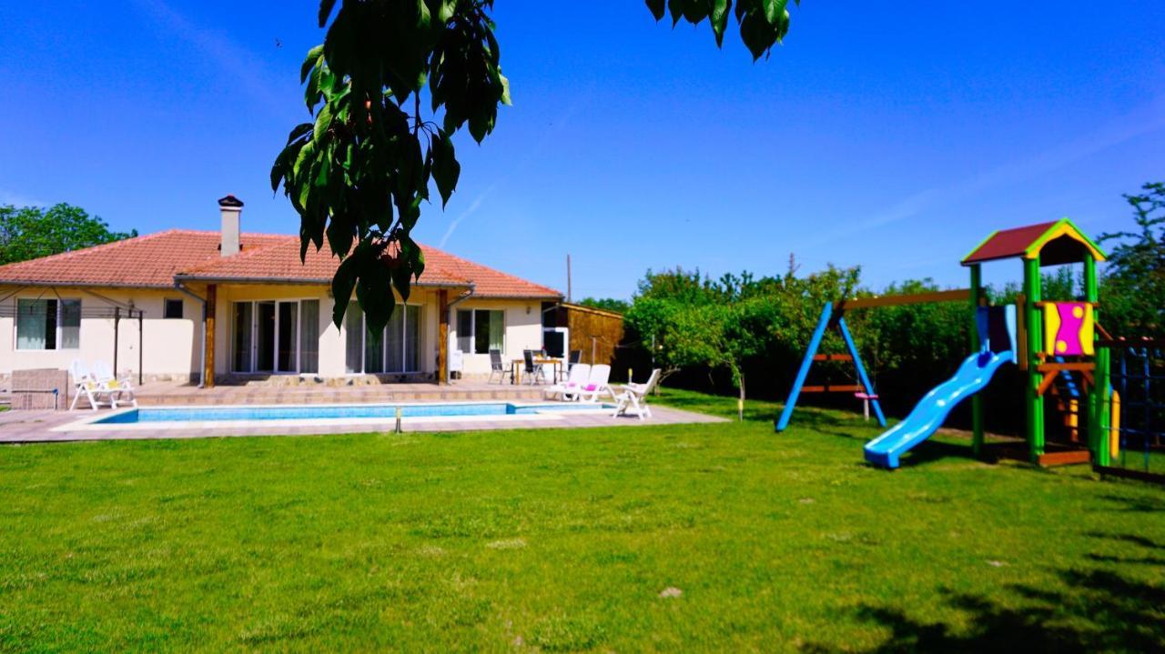 Вила Релакс - Villa Relax Sokolovo Dış mekan fotoğraf