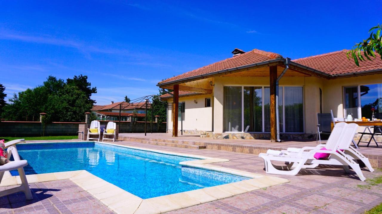 Вила Релакс - Villa Relax Sokolovo Dış mekan fotoğraf
