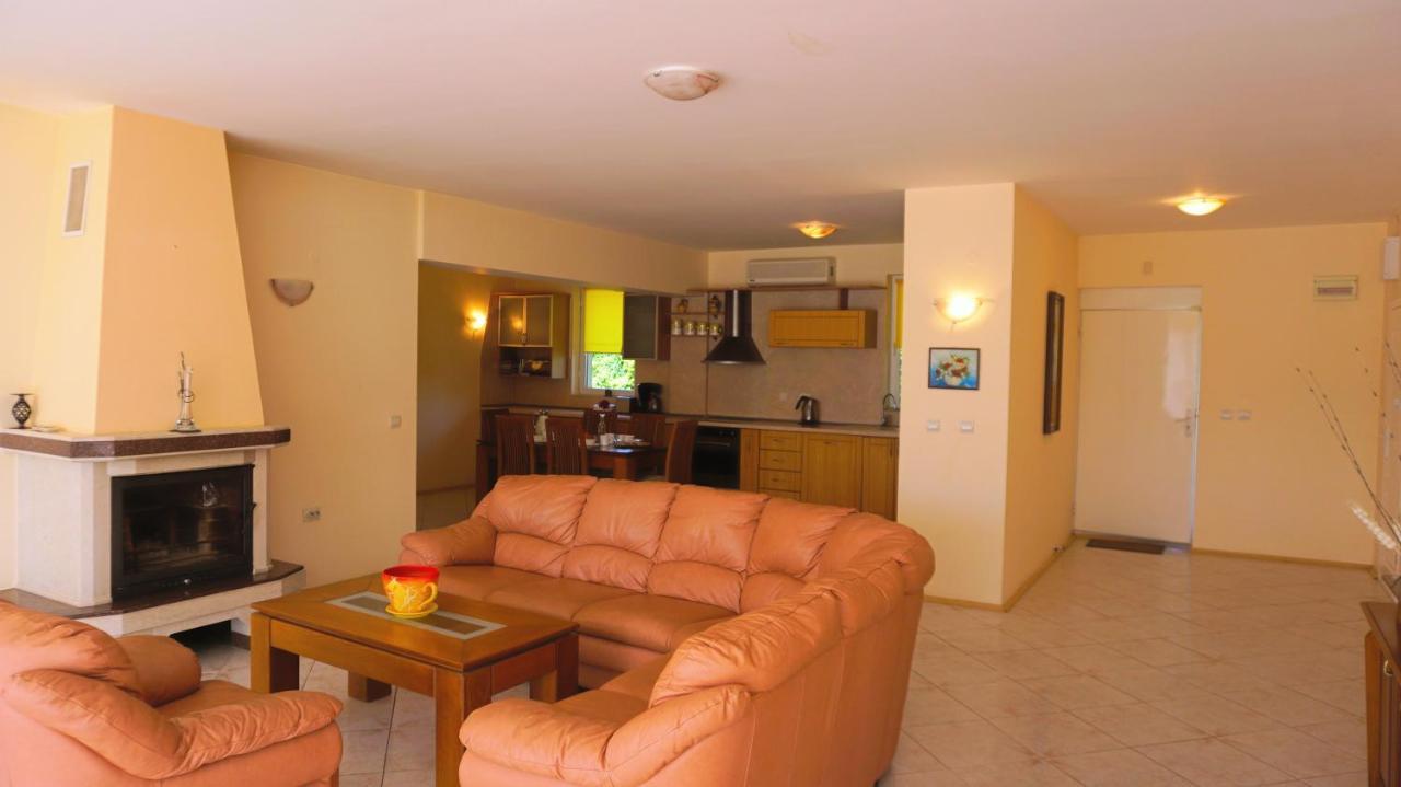 Вила Релакс - Villa Relax Sokolovo Dış mekan fotoğraf